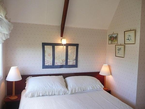 Cute Cottage - Cooks Beach Bach Экстерьер фото